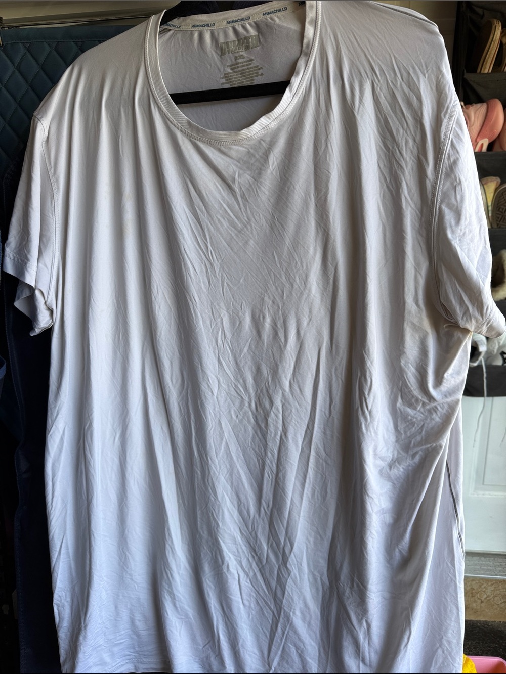 Duluth Trading Co White Short Sleeve Crew Neck Tee